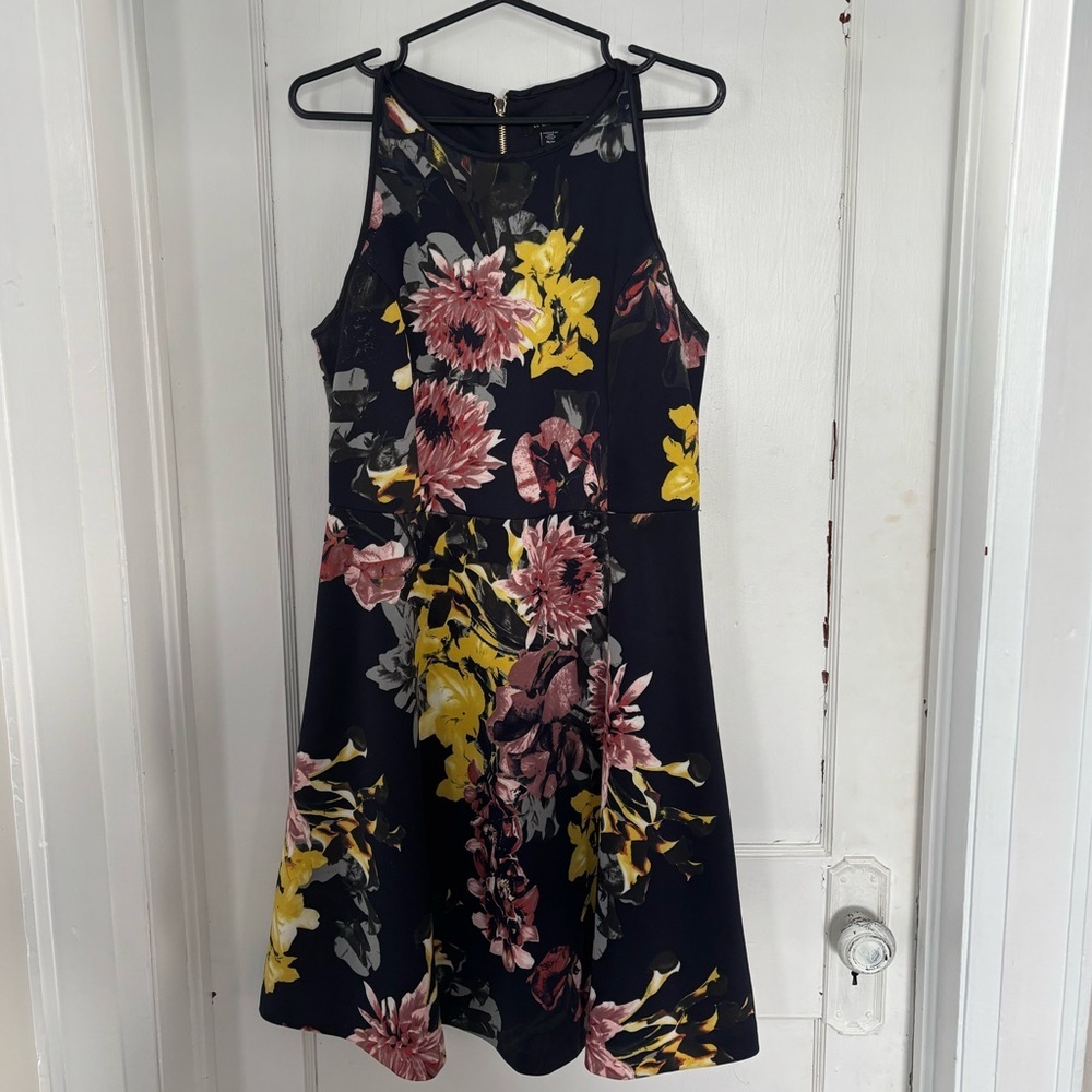 Le Château Floral High-Neck Scuba Knit Fit & Flare Dress Size Medium